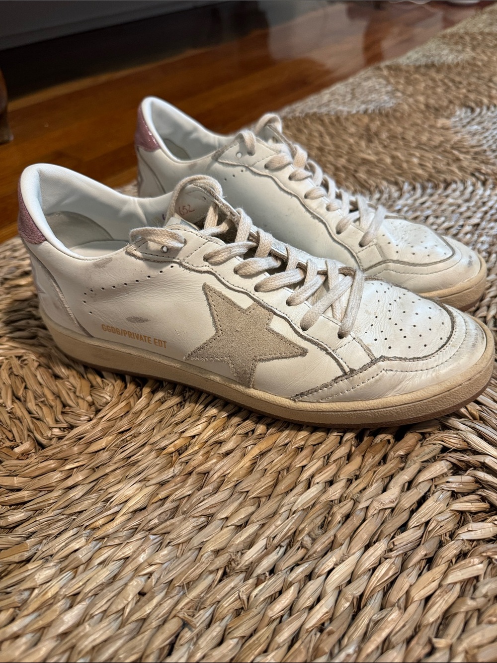 Golden Goose Ballstar size 37